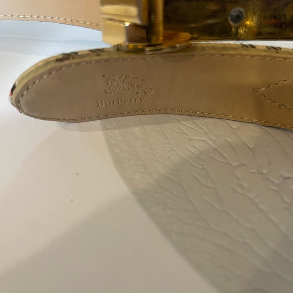 Beautiful Burberry belt with silver and gold buckle size S/M - Picture 3 of 9